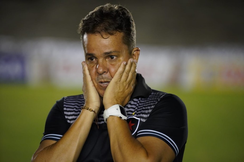 Piza Adota Cautela Sobre Seguir No Botafogo Pb Para 2021 Mas O Presidente Avisa So Sai Se Quiser Botafogo Pb Ge