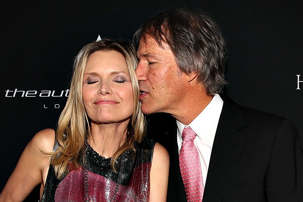 Michelle Pfeiffer e David E. Kelley (Foto: Getty Images)