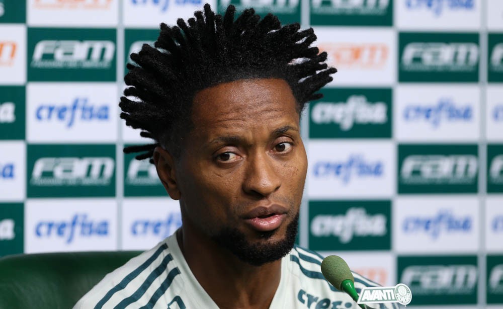  Zé Roberto, do Palmeiras, destaca experiência para marcar o 