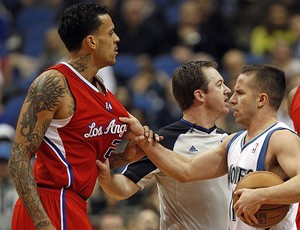 basquete nba confusão  briga JJ Barea Minnesota Timberwolves e Matt Barnes Los Angeles Clippers (Foto: Agência Reuters)
