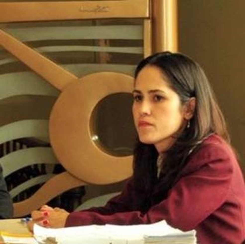 Helia Viegas, juíza: 'Objetivo é aumentar consideravelmente as chances de terem uma família' (Foto: Divulgação/TJPE/BBC)