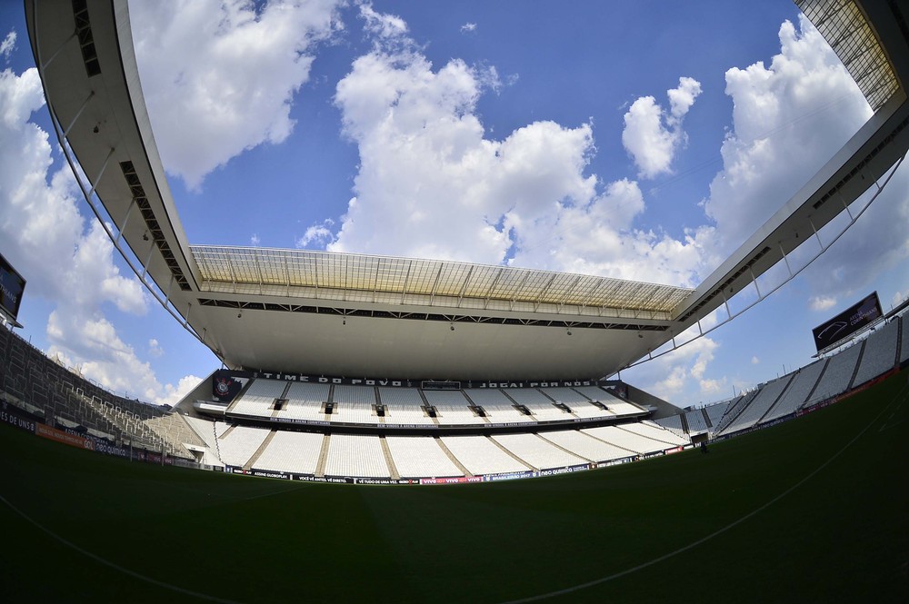 Presidente do Corinthians explica acordo da Arena e ataca ex-prefeito de SP