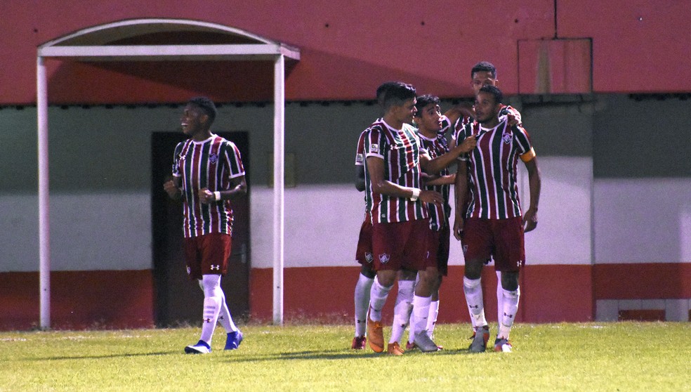 Zé Ricardo, capitão do Fluminense, comemora o gol tricolor — Foto: MAILSON SANTANA/FLUMINENSE FC