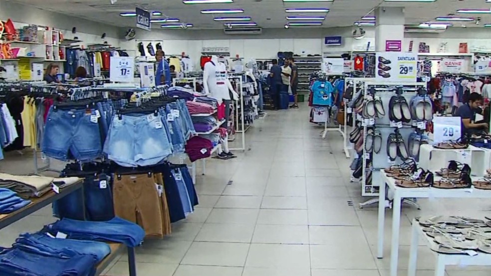 Comerciantes pedem fim do feriado da Consciência Negra em São Sebastião do Paraíso, MG (Foto: Reprodução EPTV)