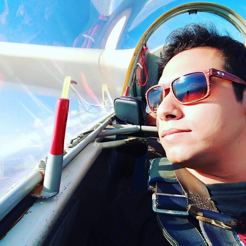 Cadeirante de Rio Claro é o 1º a ter autorização da Anac para curso de piloto de planador: 'cadeira de rodas não me limitou'