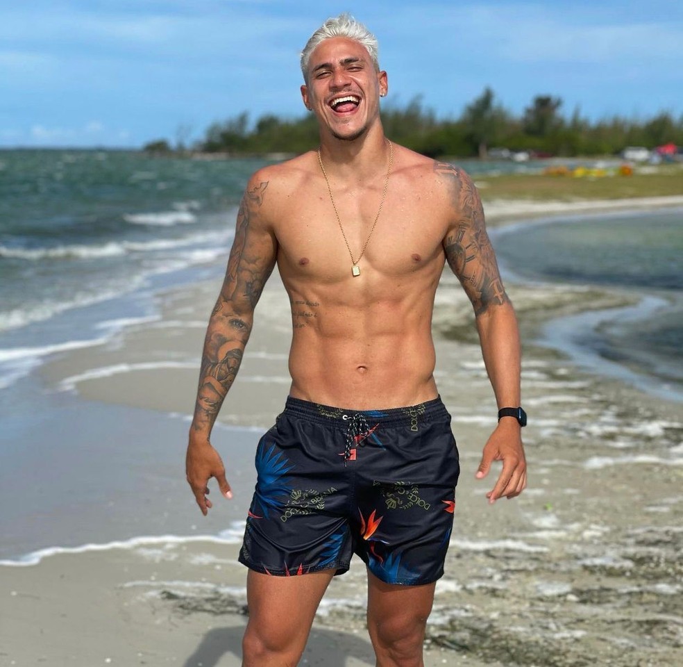 Pedro fez trabalho para ganho de massa muscular — Foto: Reprodução