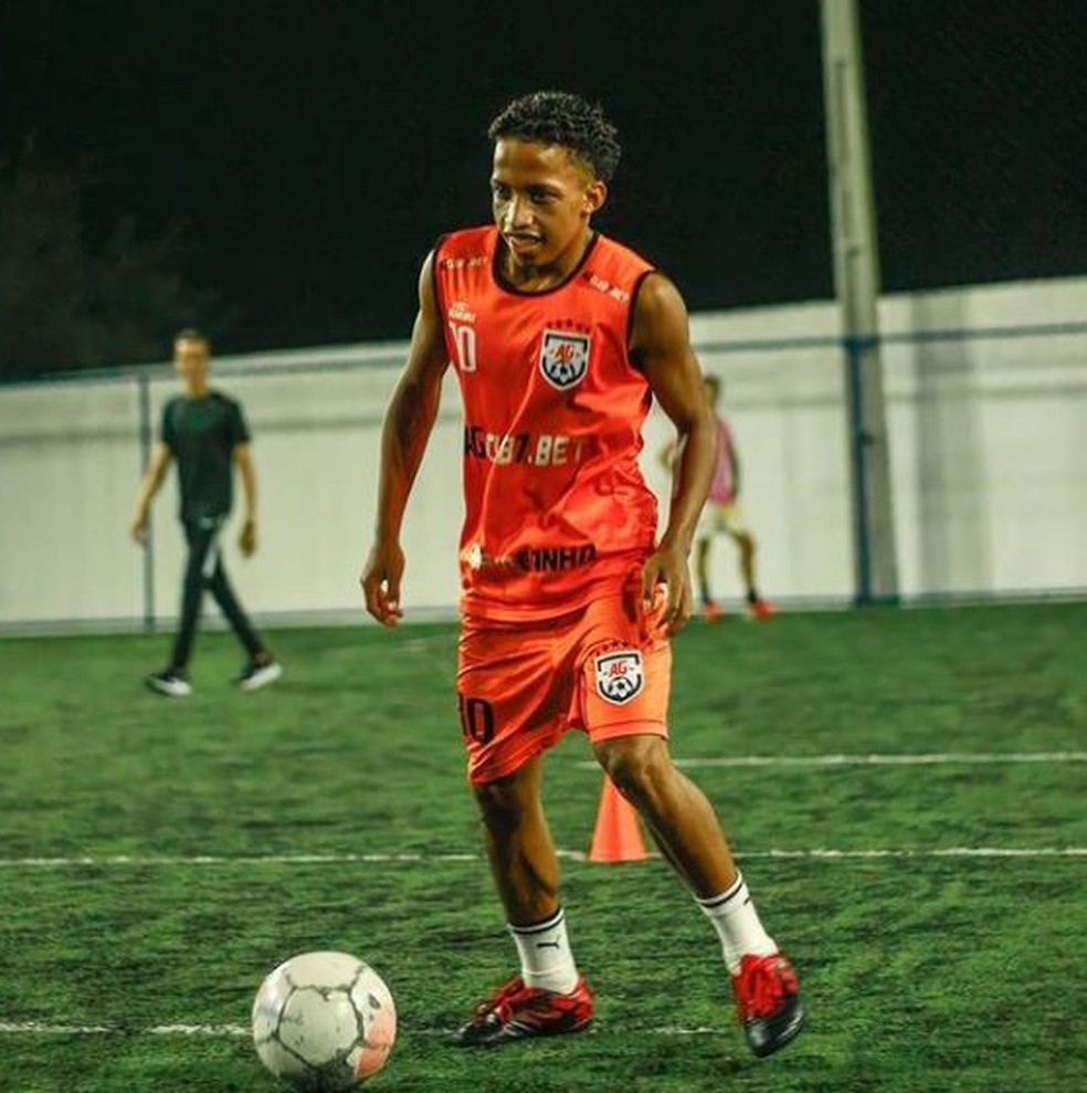 Fenômeno da internet acerta com o Corinthians e será reforço da equipe Sub-17, veja