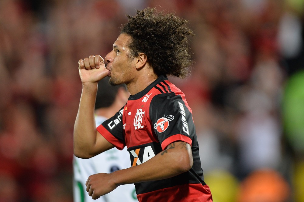 Arão não concorda com forma de pagamento e exige garantias para acertar com Olympiacos