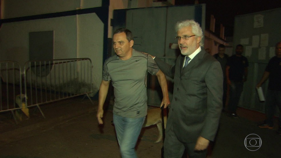 O ex-secretário estadual da Casa Civil do Rio de Janeiro, Régis Fichtner, deixou a prisão na noite de quinta-feira (30). (Foto: Reprodução/ TV Globo)