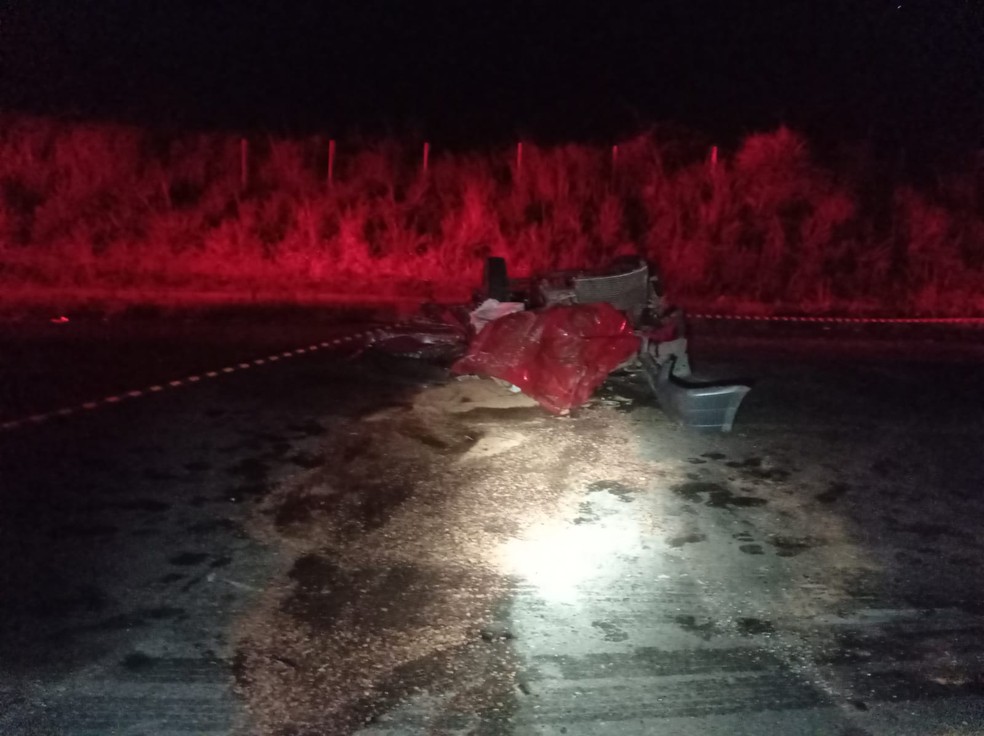 Uno envolvido em acidente com outros dois carros na AL-115, em Igaci  — Foto: BPRv-Arapiraca