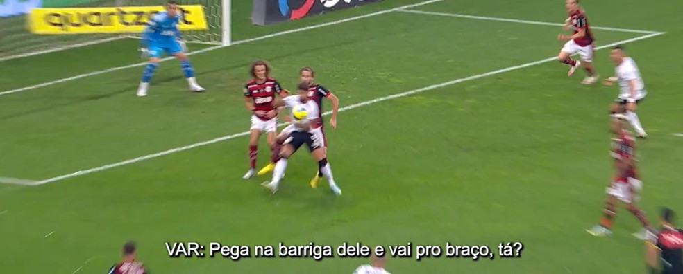 CBF divulga &aacute;udio do VAR em pol&ecirc;mica de Corinthians x Flamengo: "Desvia na barriga" &mdash; Foto: Reprodu&ccedil;&atilde;o