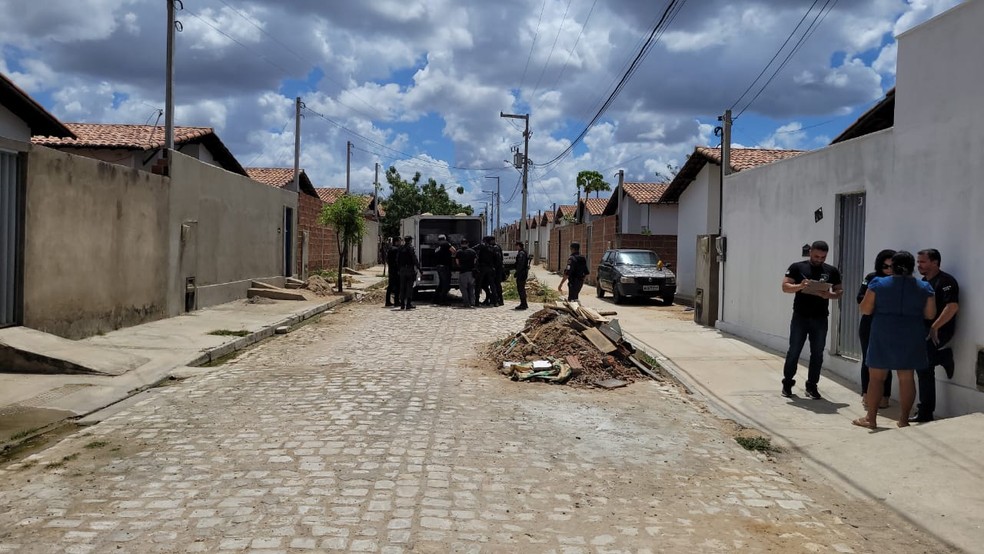 Homem foi morto a tiro após discussão com vizinho sobre som alto em Mossoró, RN — Foto: PM/Cedida