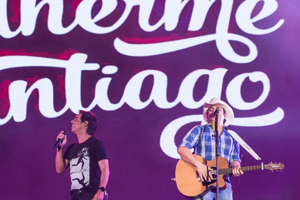 Dupla cantou pela segunda vez em Barretos 2018, dessa vez no Palco Arena (Foto: Ricardo Nasi/G1)