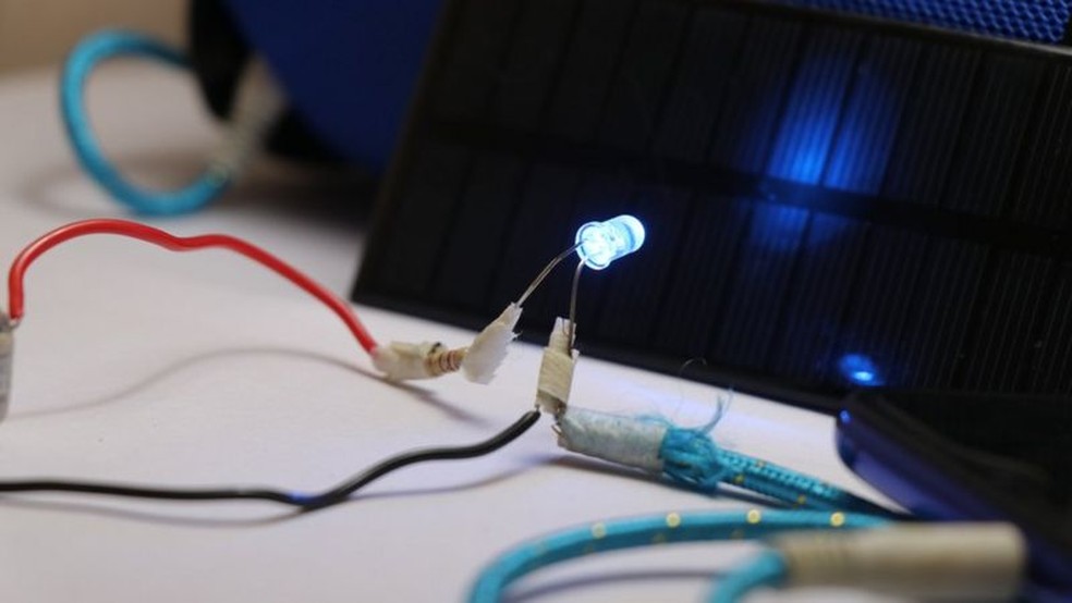 O Li-Fi, em que a transferência de dados é feita pela luz, é muito mais rápido do que o wifi — Foto: Getty Images via BBC