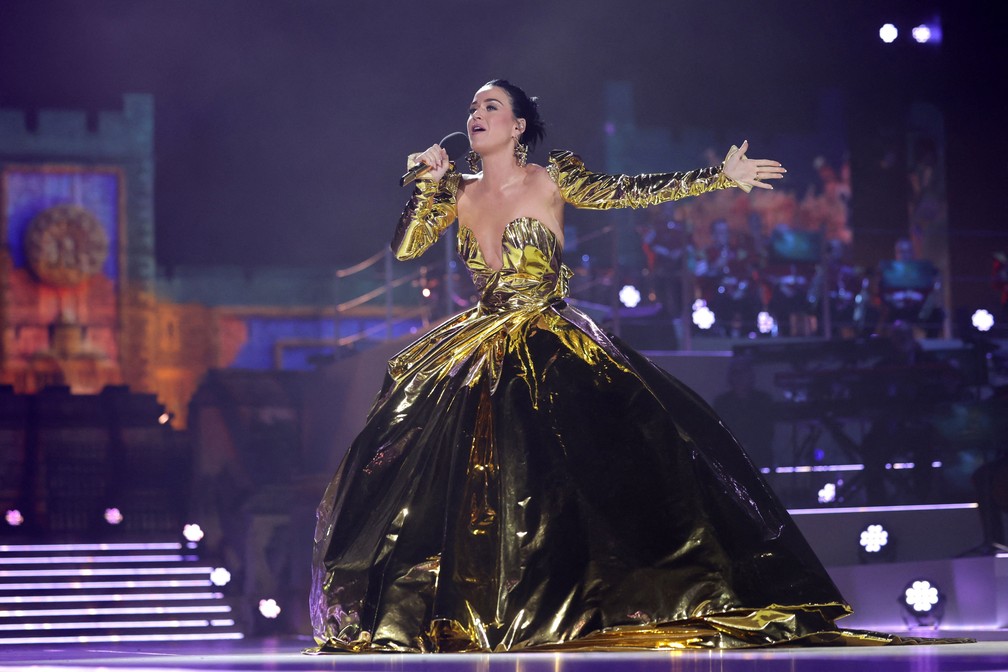 Katy Perry durante apresentação no show de coroação do Rei Charles III, em Londres, em 7 de maio de 2023 — Foto: Chris Jackson/Pool via Reuters