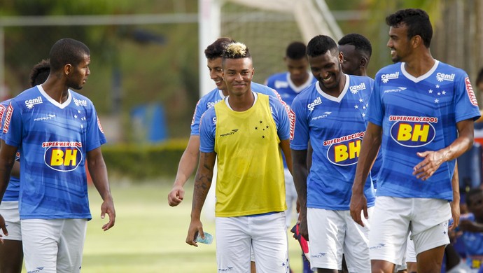 Bem-humorado, Rafael Silva brinca: “Vou fazer um churrasco com a bola”