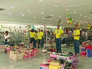 Comércio do Recife estima queda de 60% nas vendas devido à paralisação (Foto: Reprodução / TV Globo)