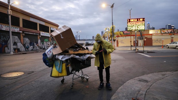 coronavírus, máscara, estados unidos, morador de rua, califórnia, desigualdade (Foto: Getty Images)