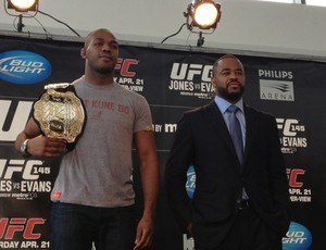 jonjones-rashadevans.jpg