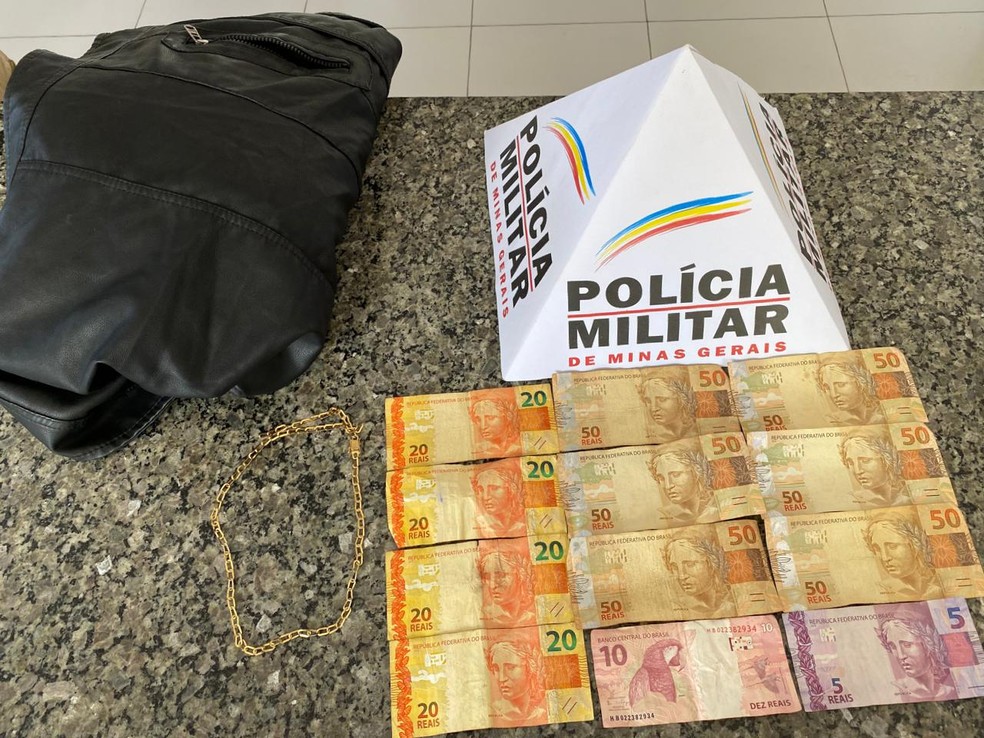 Jovem E Preso Apos Furtar Mais De R 3 Mil De Supermercado Em Brasilia De Minas Grande Minas G1