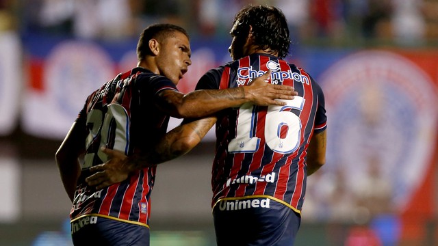 Caio Vidal e Ricardo Goulart (direita)