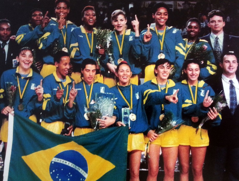 Entre a morte de Senna e o tetra: seleÃ§Ã£o de basquete comemora 25 anos do tÃ­tulo mundial