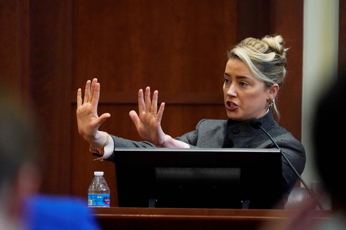 Amber Heard diz em depoimento que Johnny Depp agrediu na lua de mel |  Pop & Arte