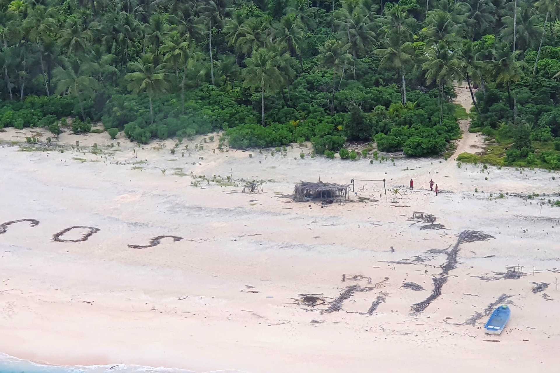 Homens Sao Resgatados De Ilha Deserta Na Australia Ao Escreverem Sos Na Areia Revista Marie Claire Noticias