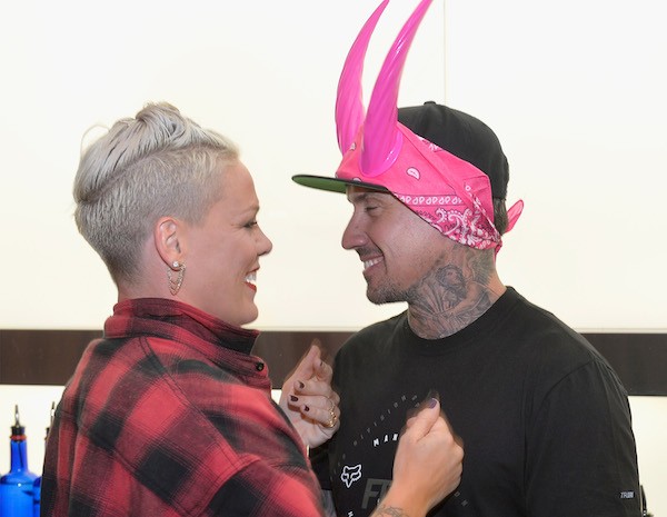 A cantora Pink com o marido Carey Hart (Foto: Getty Images)
