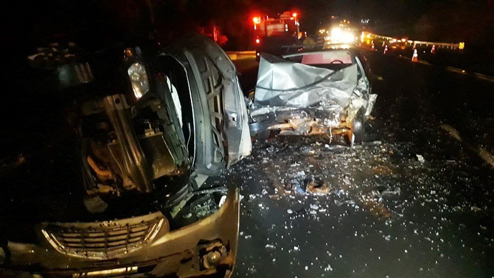 Uma pessoa morreu e outras três ficaram feridas em Junqueirópolis (SP) — Foto: Jorge Zanoni