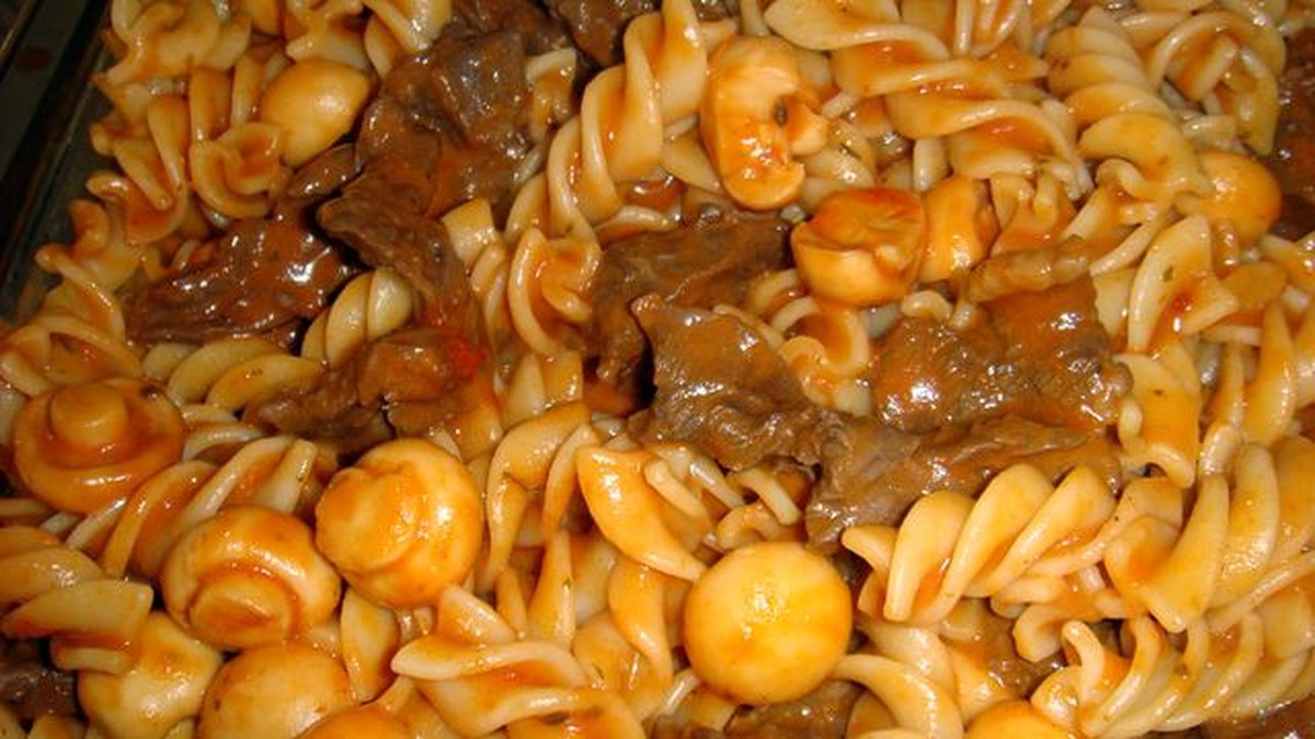 Macarrão Parafuso Ao Demi Glace