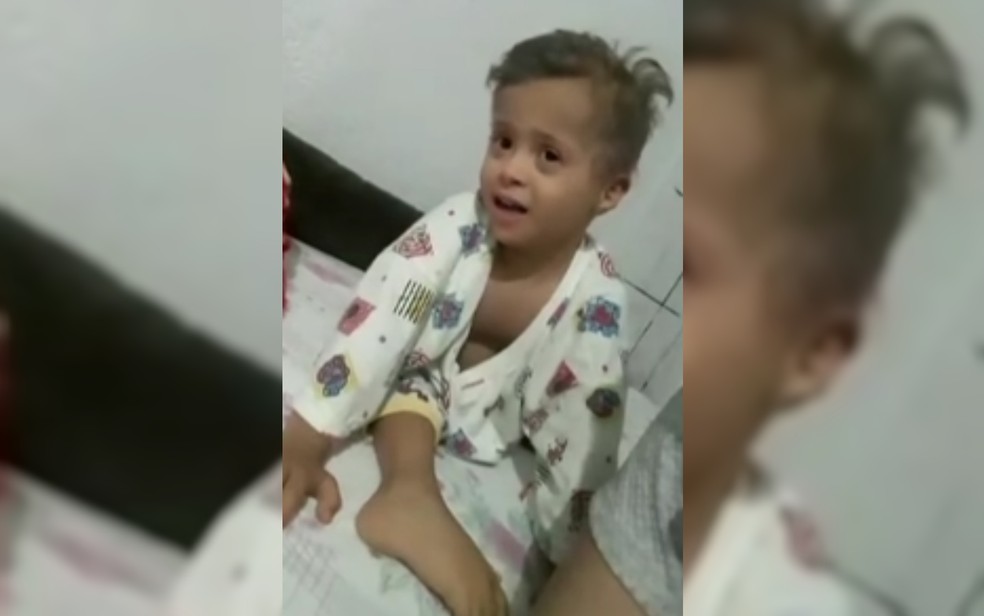 Diogo, de 5 anos, morreu no Hospital Materno Infantil a espera de vaga — Foto: Reprodução/TV Anhanguera