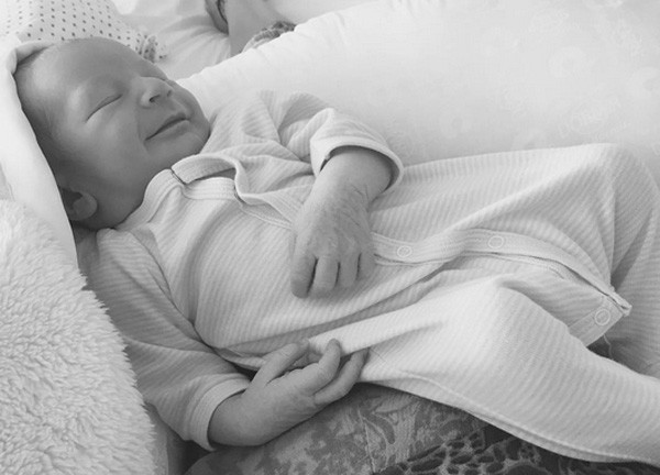 Anacã, o filho de Candice Swanepoel e Hermann Nicoli (Foto: Reprodução/Instagram)