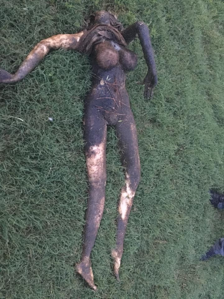 Brittney Pennington encontrou uma boneca sexual e a confundiu com um corpo (Foto: Reprodução / Facebook)