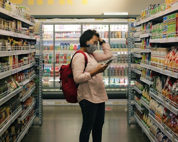 Supermercado; compras;inflação; cliente; preços; comida; alimentos (Foto: Viki Mohamad / Unsplash)