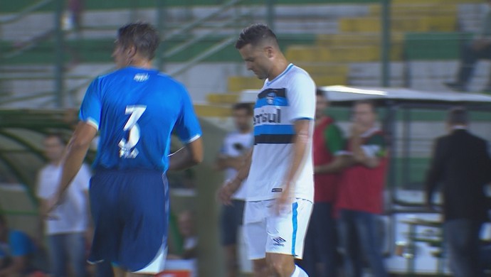 Após pênalti perdido, Bobô e Lincoln evitam polêmica: Só erra quem bate