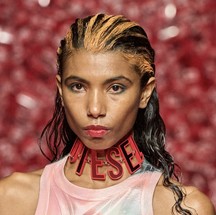 Milan Fashion Week: Maquiagem de cabelo, da Diesel — Foto: Divulgação Diesel