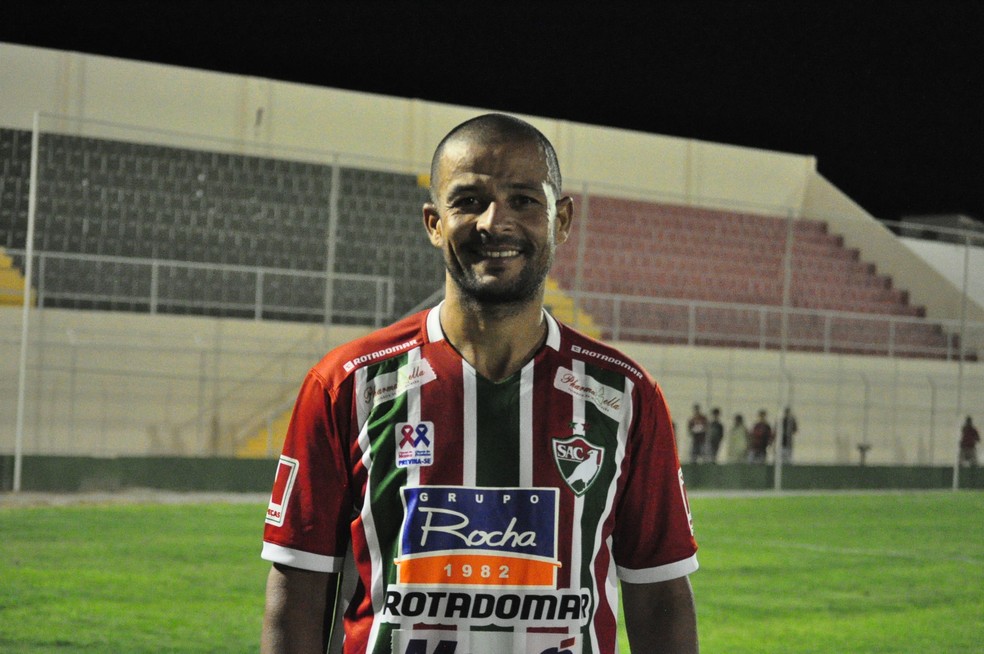 Marcos Tamandaré está em sua oitava temporada com o Salgueiro (Foto: Emerson Rocha)