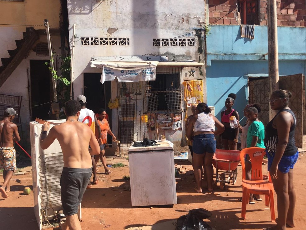 Sete casas foram interditadas no Vale das Pedrinhas — Foto: João Souza/G1 BA