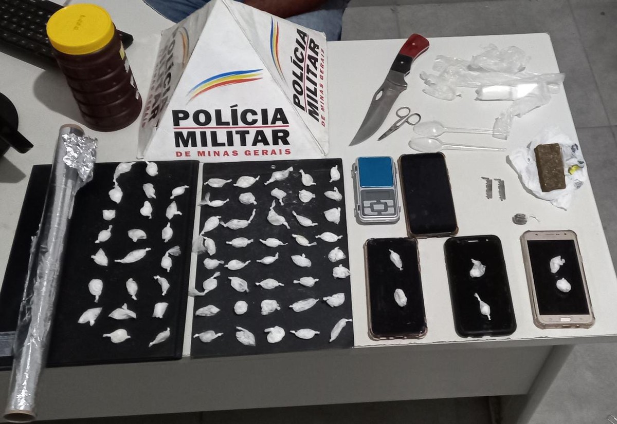 Polícia apreende mais de 60 papelotes de cocaína e prende três pessoas, em Lagoa dos Patos