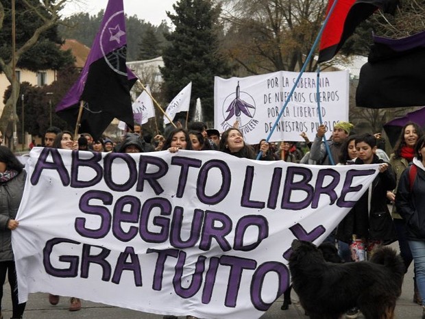 Argentinas lutam pela descriminalização do aborto no país (Foto: Reprodução/Instagram)