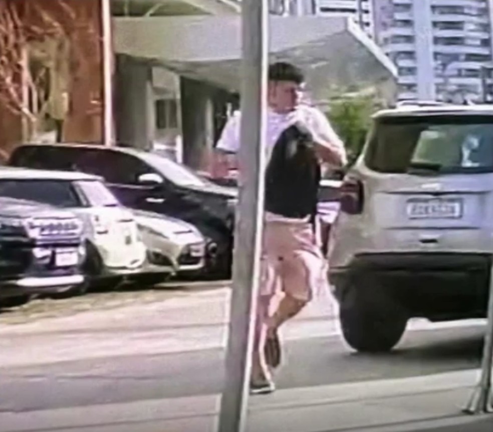 Polícia já identificou suspeito de matar a tiros João Bosco Pereira Oliveira Sobrinho — Foto: Reprodução