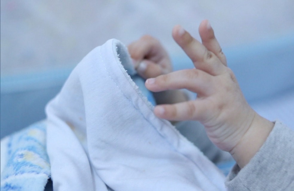 Mãos de bebê, em imagem de arquivo — Foto: TV Globo / Reprodução