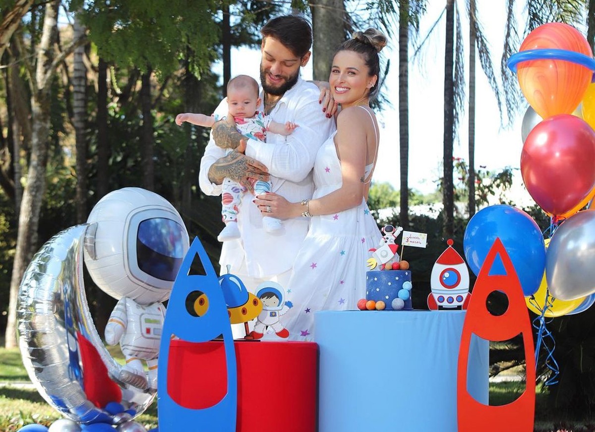 Lucas Lucco e Lorena Carvalho comemoram os 3 meses de Luca (Foto: Reprodução / Instagram)