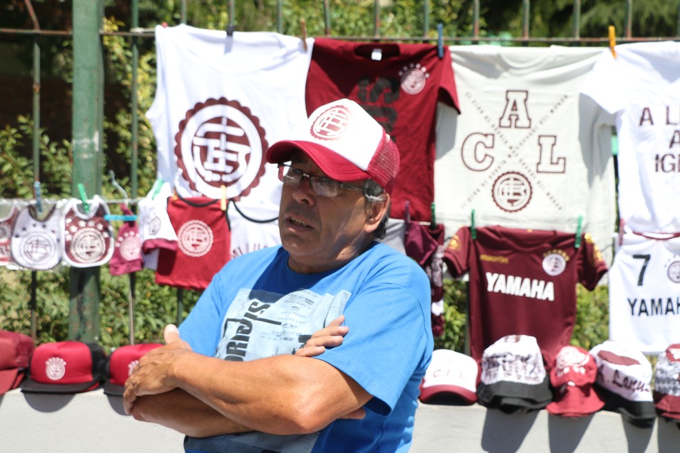 Juan Lara se diz orgulhoso do que fez o Lanús até agora (Foto: Eduardo Moura/GloboEsporte.com)