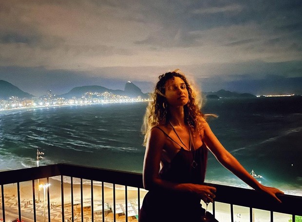 Débora Nascimento (Foto: Reprodução / Instagram)