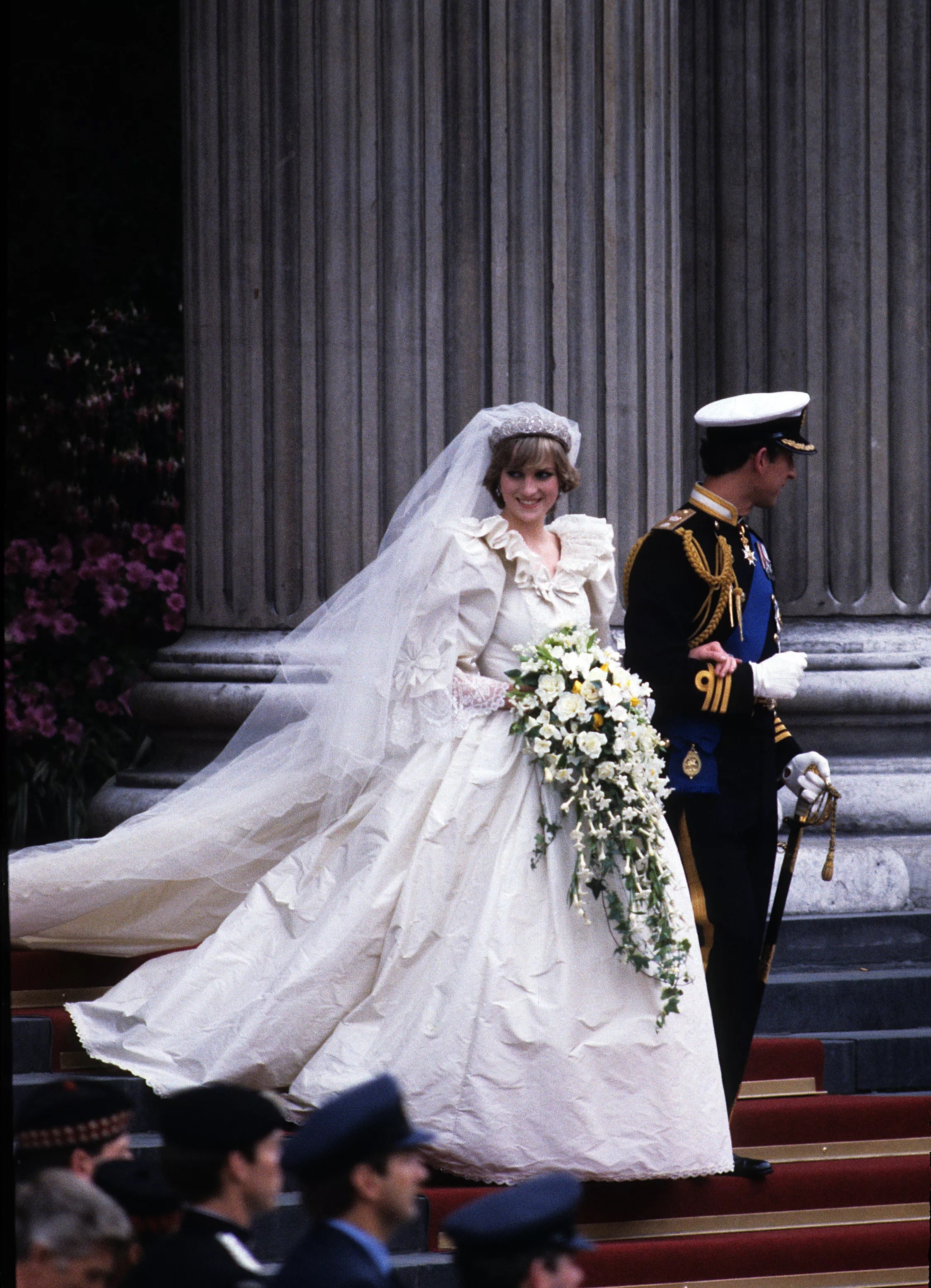 Princesa Diana e Príncipe Charles no dia de seu casamento, em 21 de julho de 1981 (Foto: Getty Images)