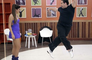 Abravanel flutua na pista de dança (Foto: Domingão do Faustão / TV Globo)