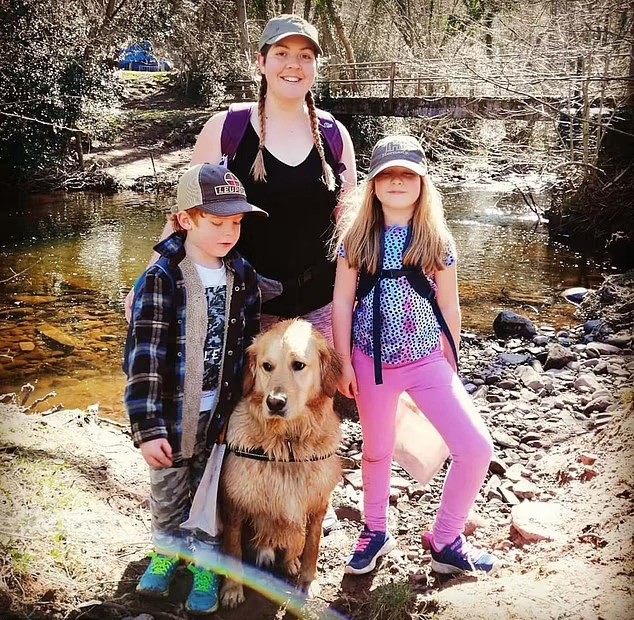Eve, os filhos Rubin e Molly e o cachorro Vesper (Foto: Reprodução Instagram)
