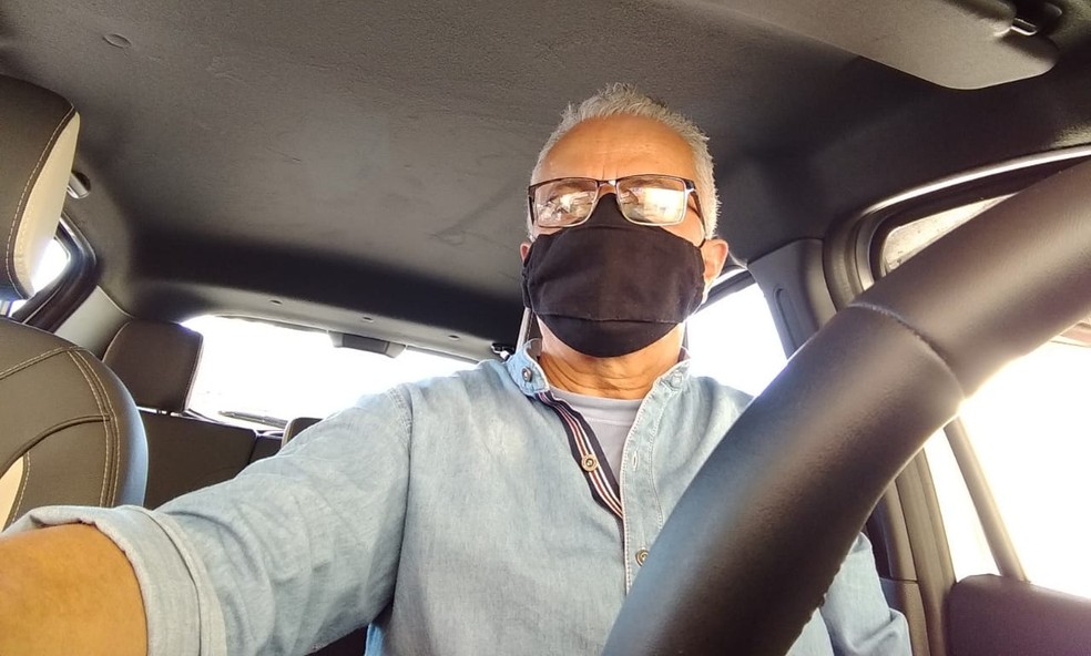 Motorista de aplicativo cria 'balada' dentro de carro para divertir passageiros durante corridas &mdash; Foto: Arquivo pessoal